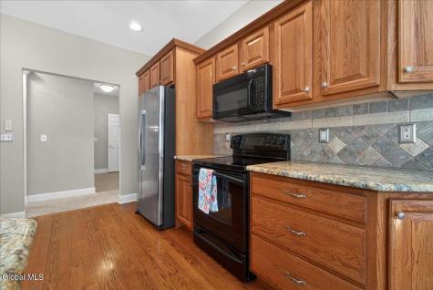 66 Shinnecock Hills Drive Colonie NY 12205