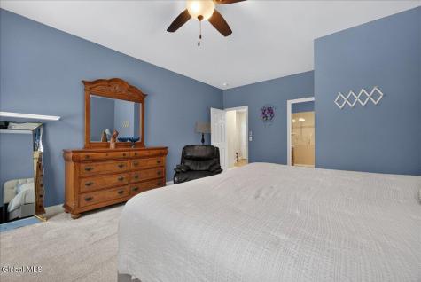 66 Shinnecock Hills Drive Colonie NY 12205