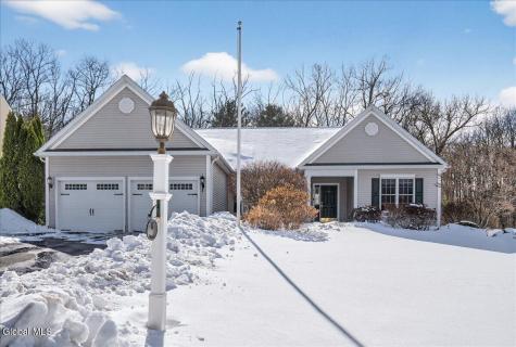 66 Shinnecock Hills Drive Colonie NY 12205