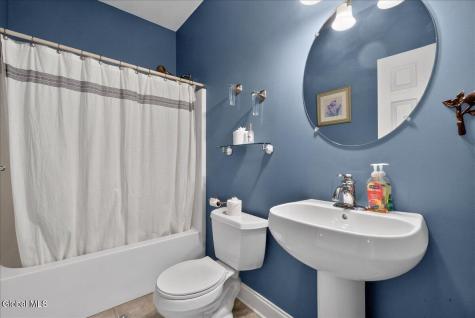 66 Shinnecock Hills Drive Colonie NY 12205