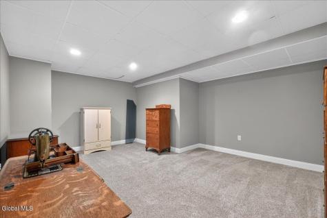 66 Shinnecock Hills Drive Colonie NY 12205