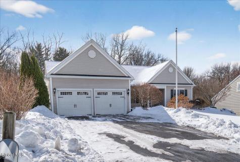 66 Shinnecock Hills Drive Colonie NY 12205