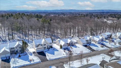 66 Shinnecock Hills Drive Colonie NY 12205