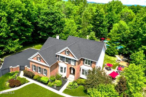 14 Foxhound Circle Mechanicville NY 12118