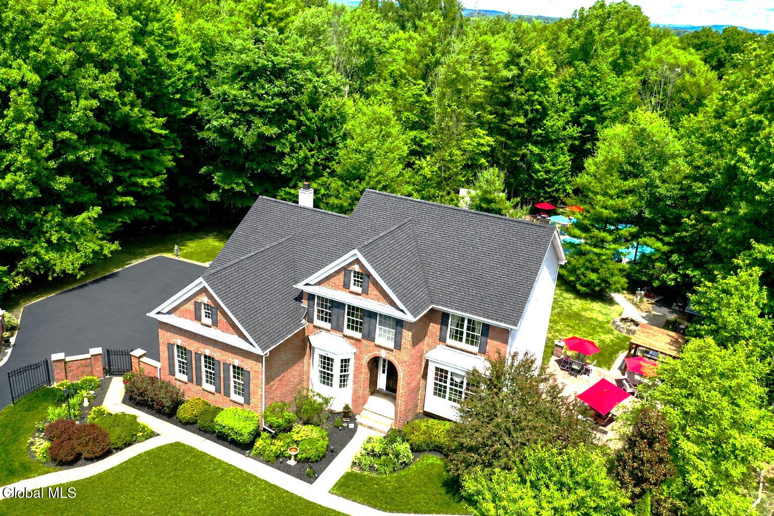 14 Foxhound Circle Mechanicville NY 12118