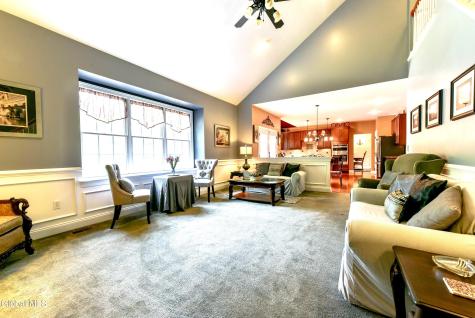 14 Foxhound Circle Mechanicville NY 12118