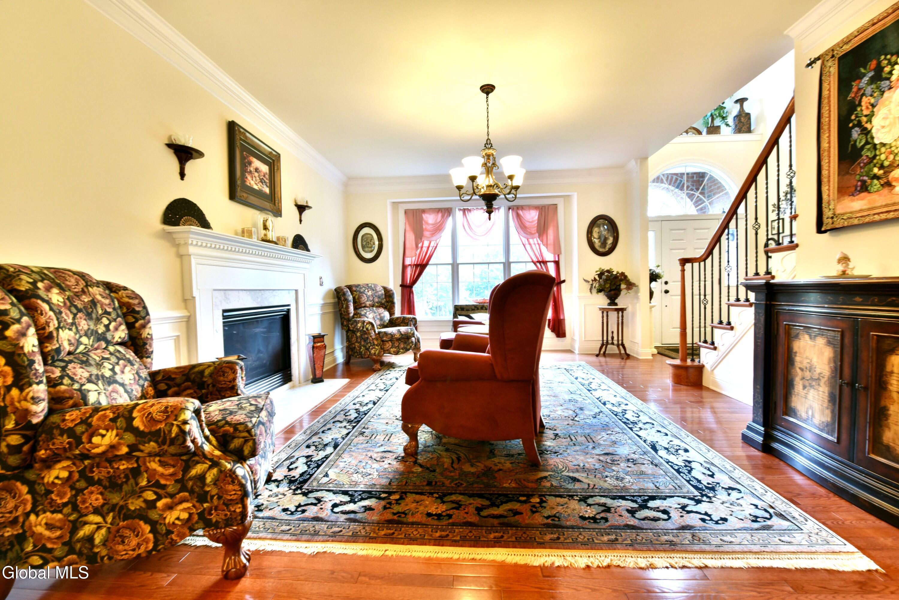 14 Foxhound Circle Mechanicville NY 12118