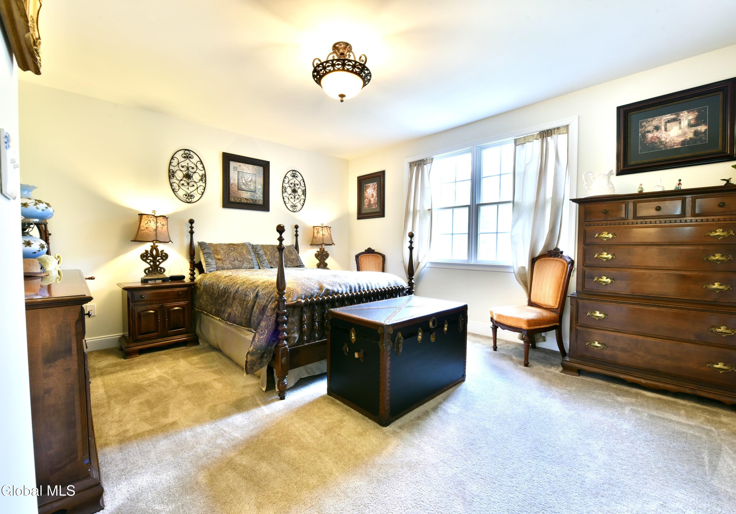 14 Foxhound Circle Mechanicville NY 12118