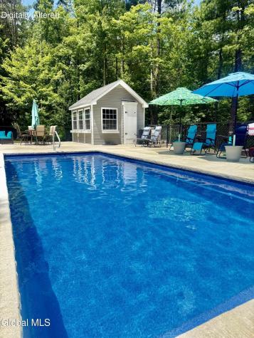 14 Foxhound Circle Mechanicville NY 12118