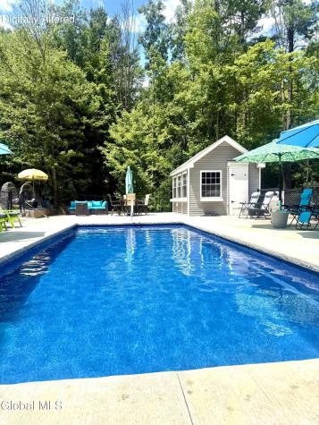 14 Foxhound Circle Mechanicville NY 12118