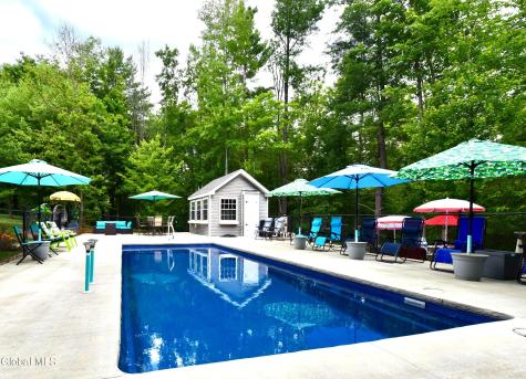 14 Foxhound Circle Mechanicville NY 12118