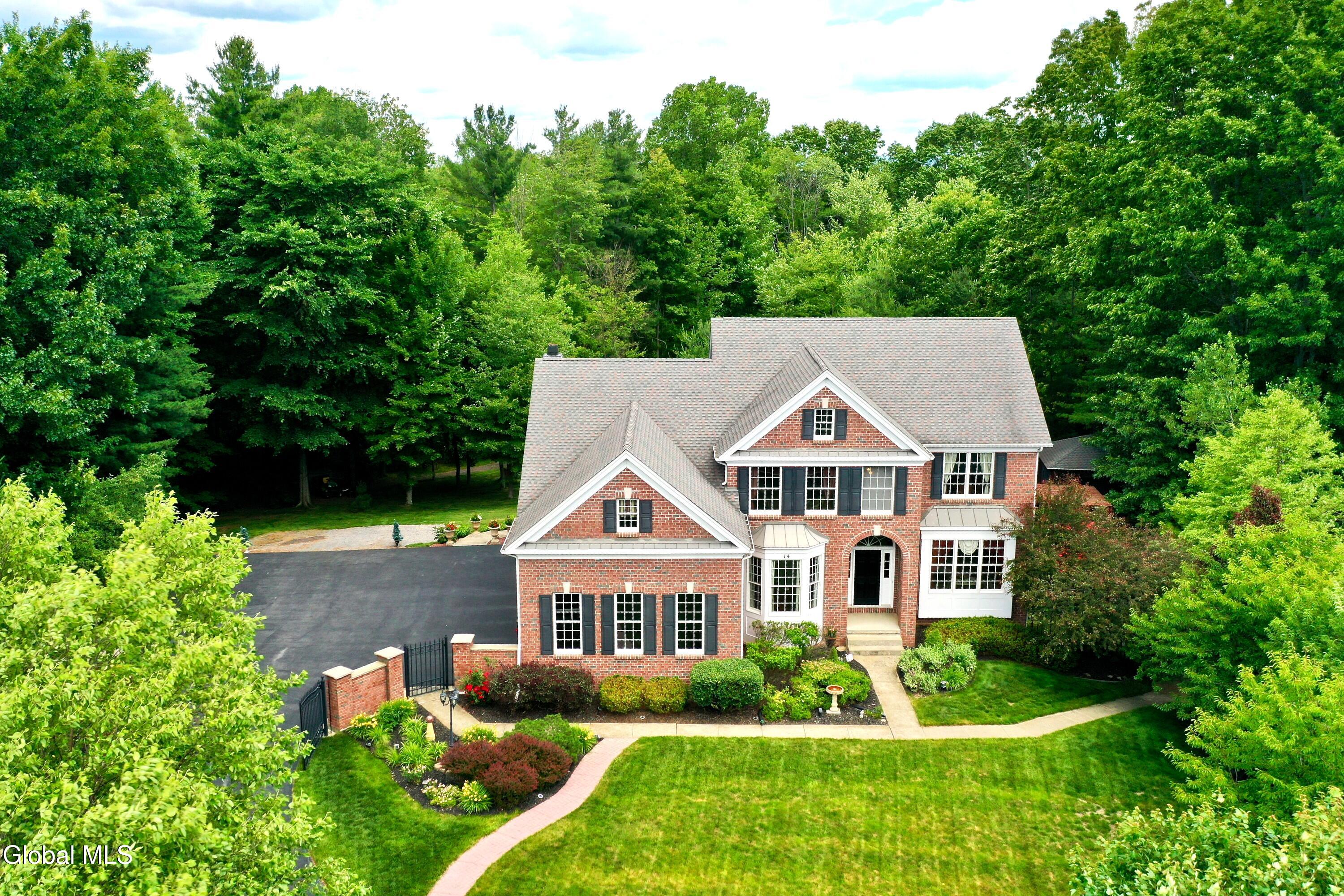14 Foxhound Circle Mechanicville NY 12118