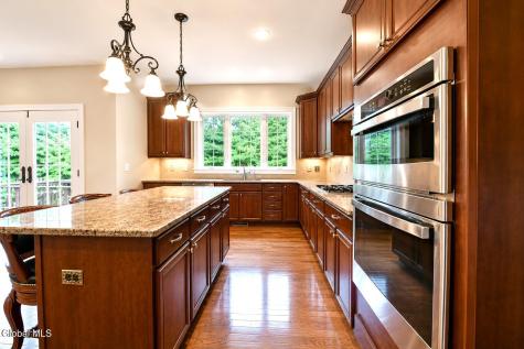 14 Foxhound Circle Mechanicville NY 12118