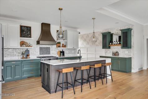 6 Essie Lane Troy NY 12180