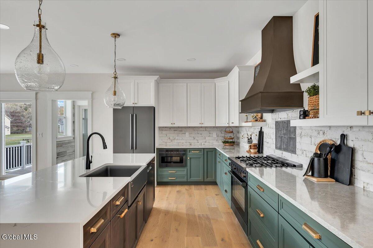 6 Essie Lane Troy NY 12180
