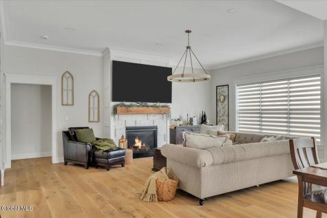 6 Essie Lane Troy NY 12180