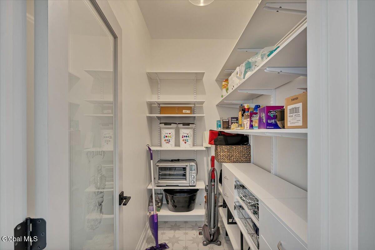 6 Essie Lane Troy NY 12180