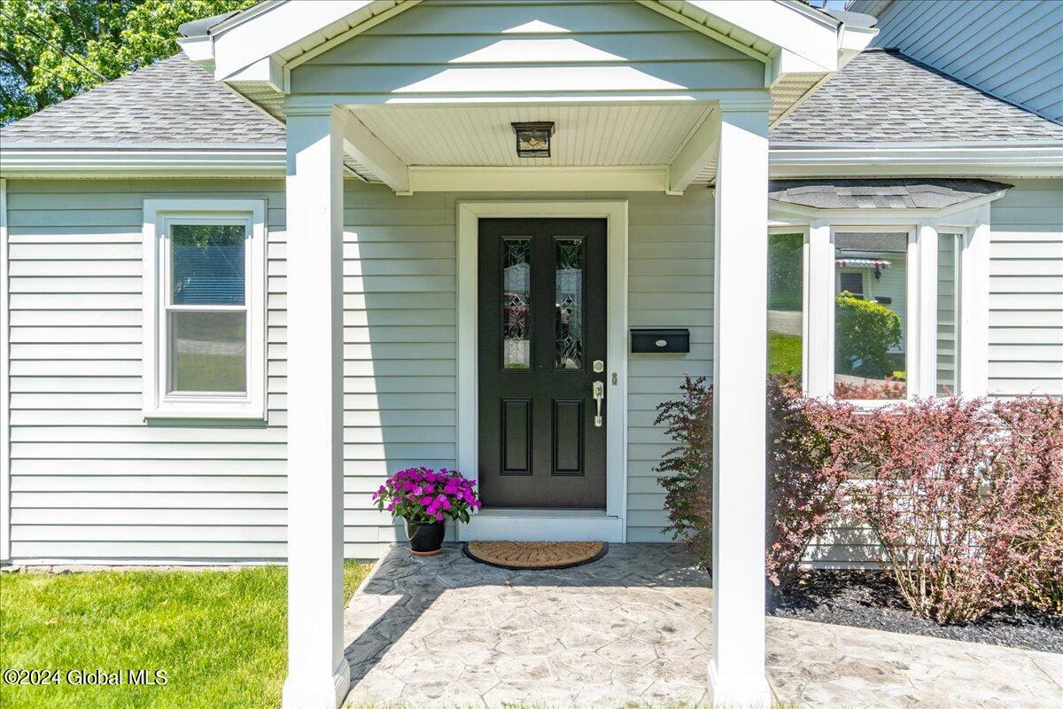 21 Sheldon Avenue Latham NY 12110