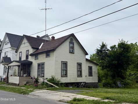 147 N Arlington Avenue Gloversville NY 12078