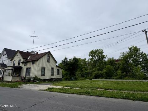147 N Arlington Avenue Gloversville NY 12078