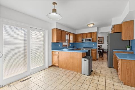 1424 Orlyn Drive Niskayuna NY 12309
