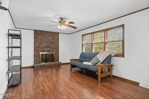 1424 Orlyn Drive Niskayuna NY 12309