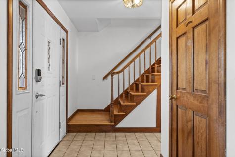 1424 Orlyn Drive Niskayuna NY 12309