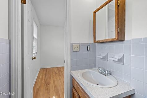 1424 Orlyn Drive Niskayuna NY 12309