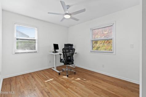 1424 Orlyn Drive Niskayuna NY 12309