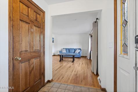 1424 Orlyn Drive Niskayuna NY 12309