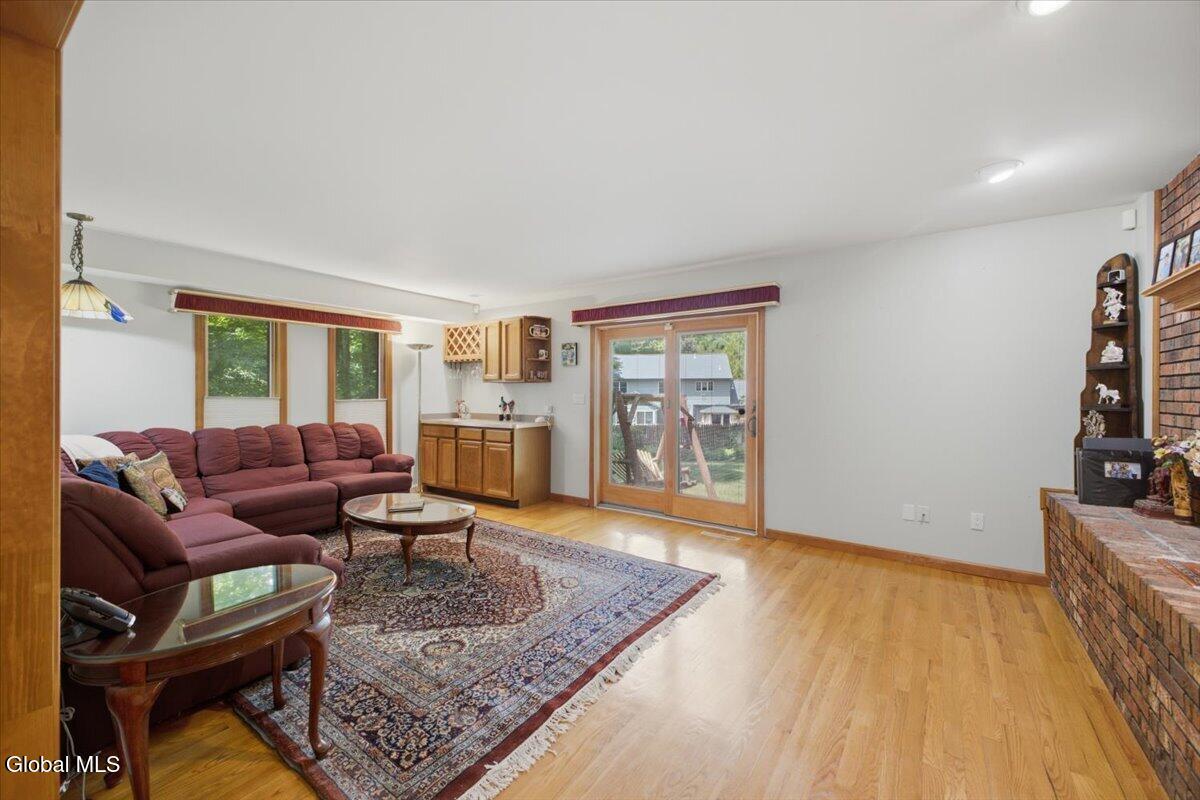 14 Cathedral Court Clifton Park NY 12065
