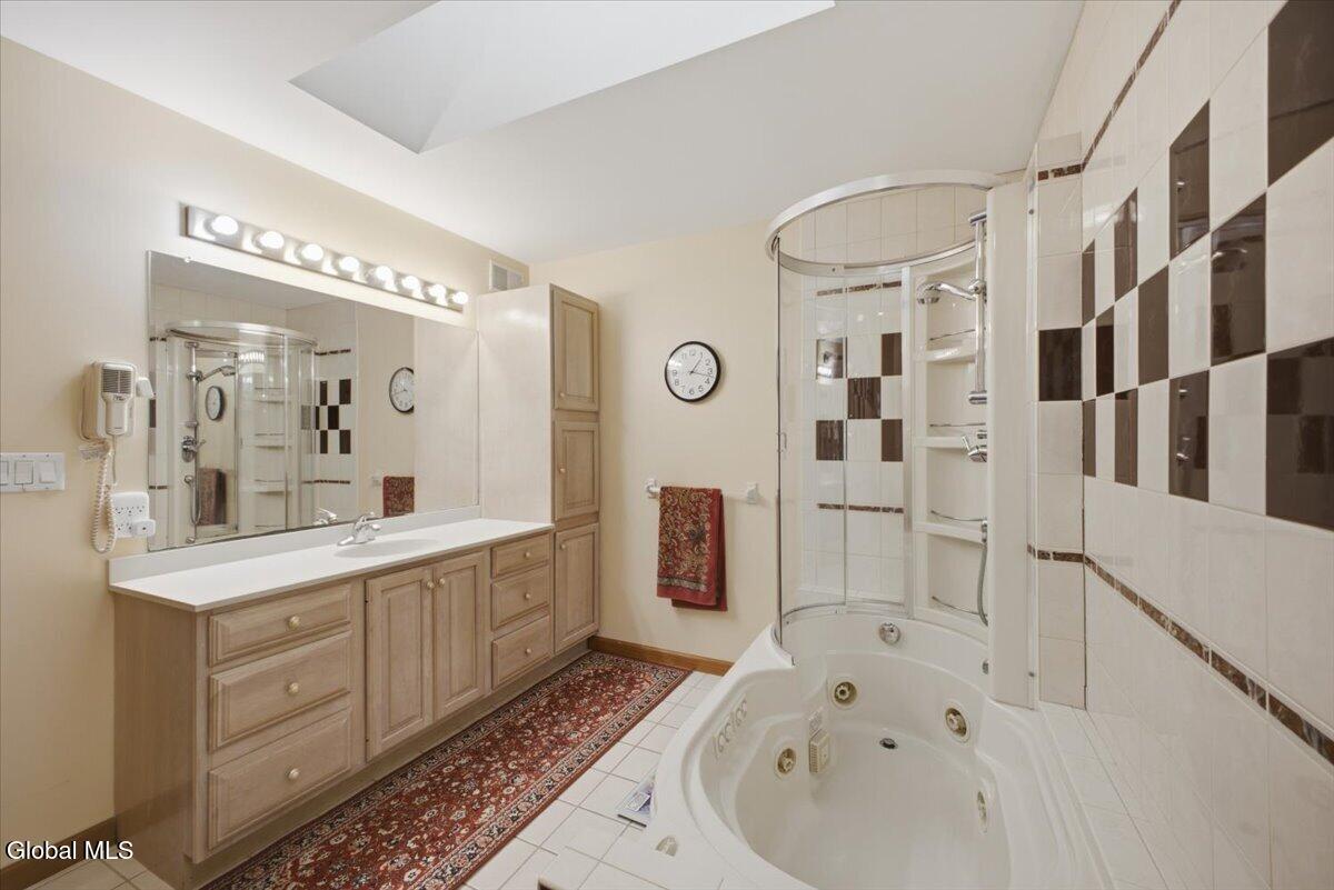 14 Cathedral Court Clifton Park NY 12065