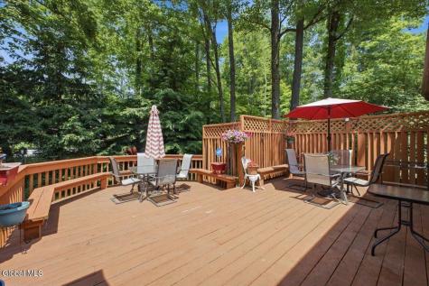 14 Cathedral Court Clifton Park NY 12065