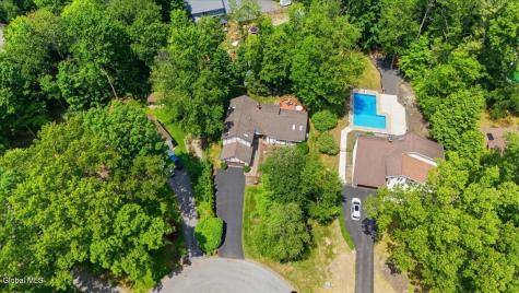14 Cathedral Court Clifton Park NY 12065