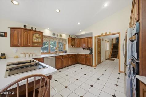 14 Cathedral Court Clifton Park NY 12065