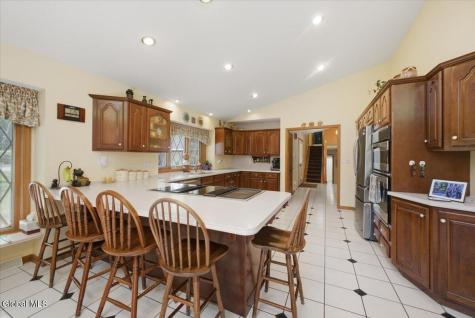 14 Cathedral Court Clifton Park NY 12065