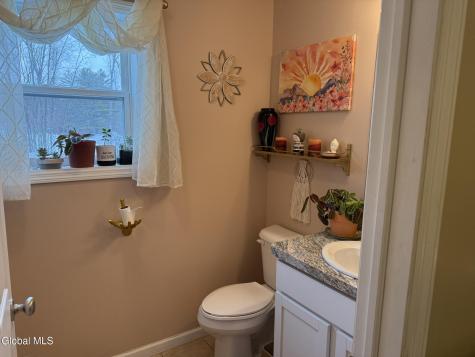 6 Feeder Bend Glens Falls NY 12801