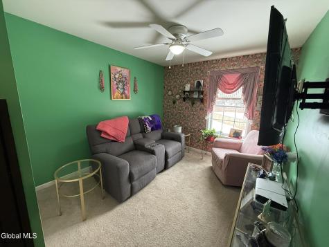 6 Feeder Bend Glens Falls NY 12801