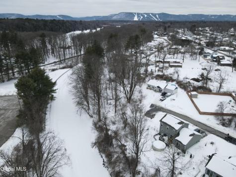 6 Feeder Bend Glens Falls NY 12801