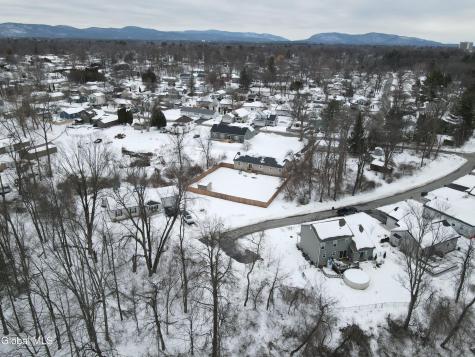 6 Feeder Bend Glens Falls NY 12801