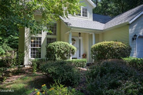 106 Chelsea Drive Saratoga Springs NY 12866