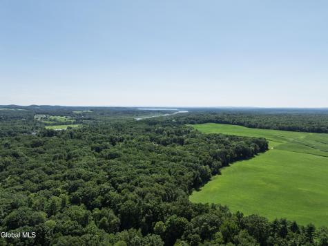 106 Chelsea Drive Saratoga Springs NY 12866