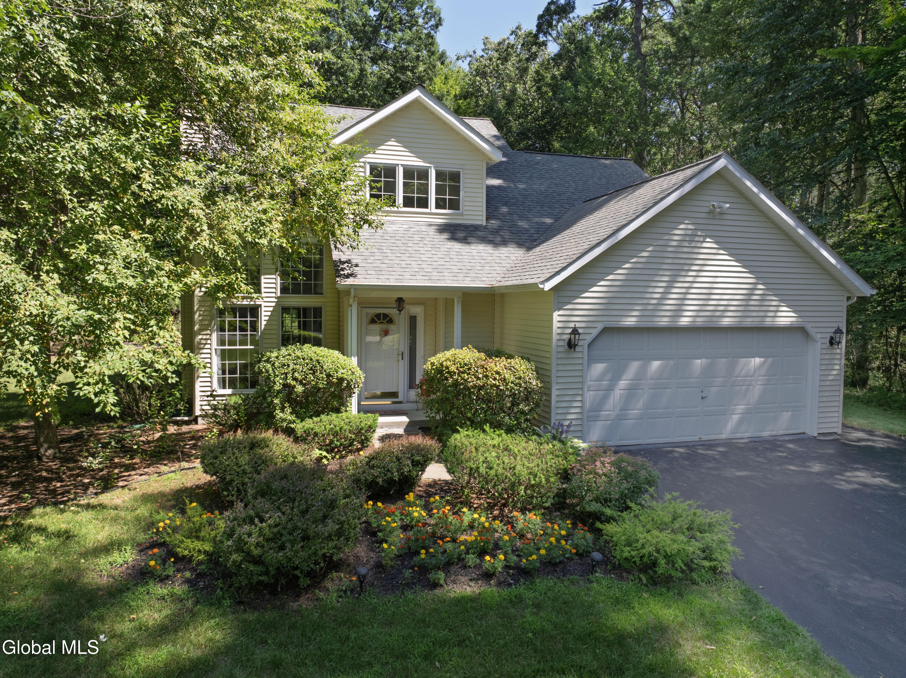 106 Chelsea Drive Saratoga Springs NY 12866