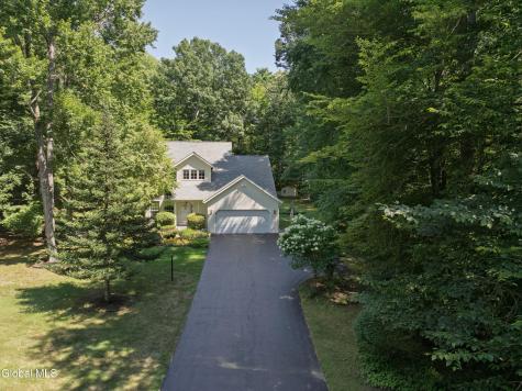 106 Chelsea Drive Saratoga Springs NY 12866