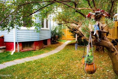 8 Alder Avenue Troy NY 12180