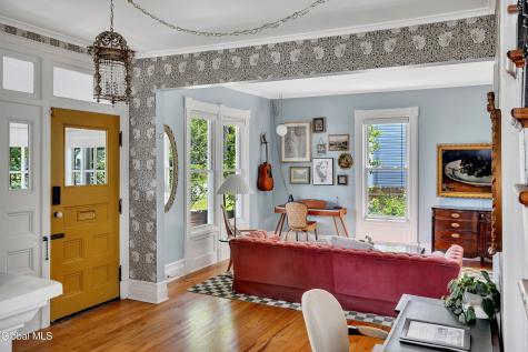 8 Alder Avenue Troy NY 12180