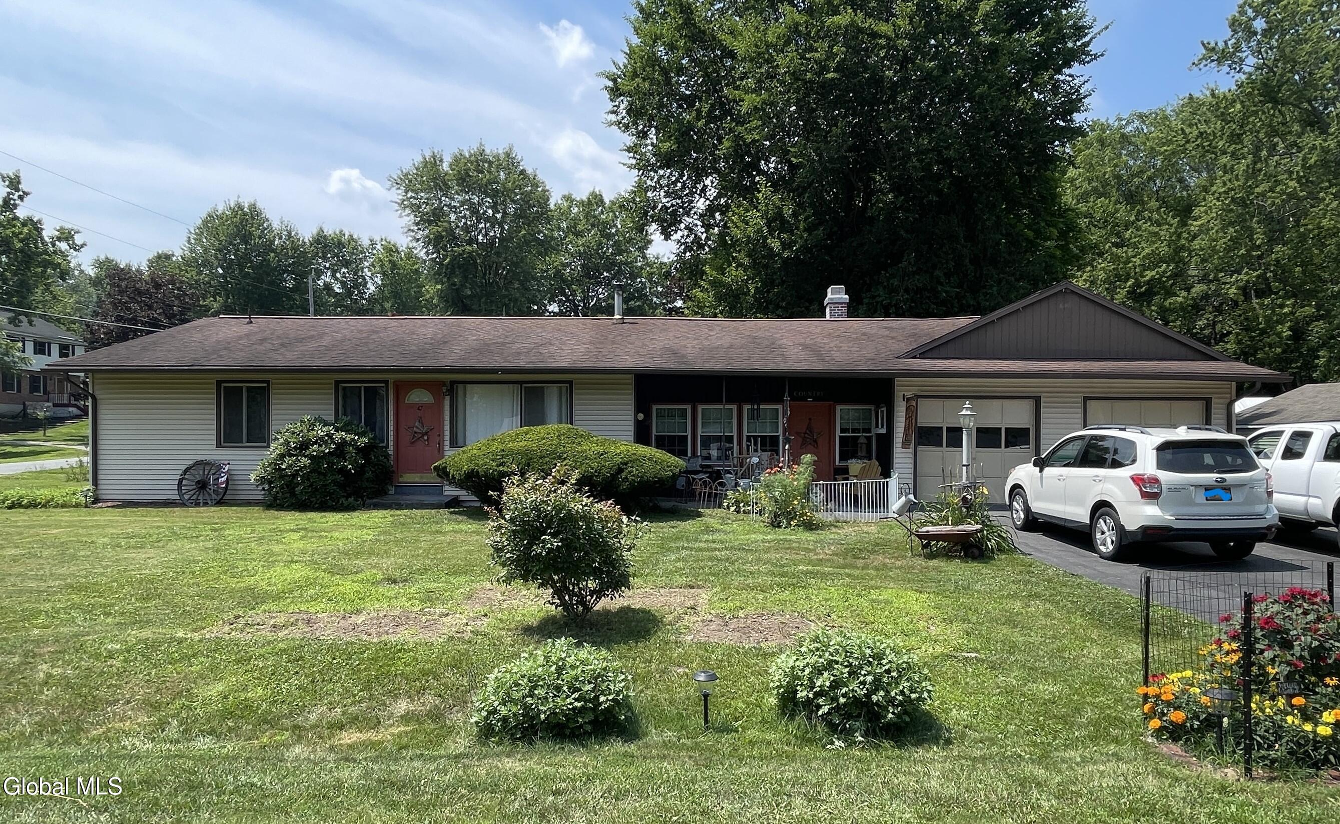 47 Rockery Terrace West Sand Lake NY 12196