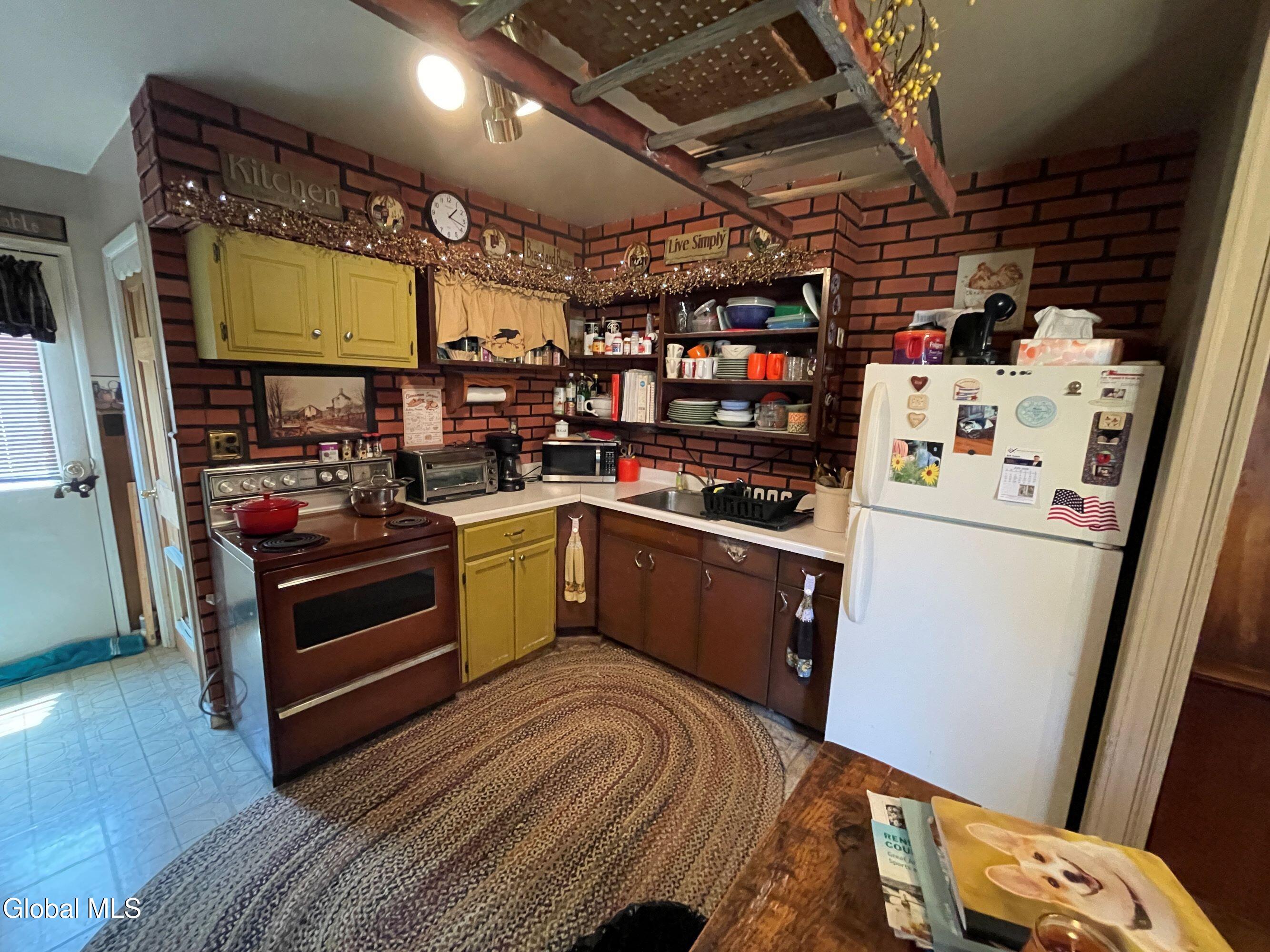 47 Rockery Terrace West Sand Lake NY 12196