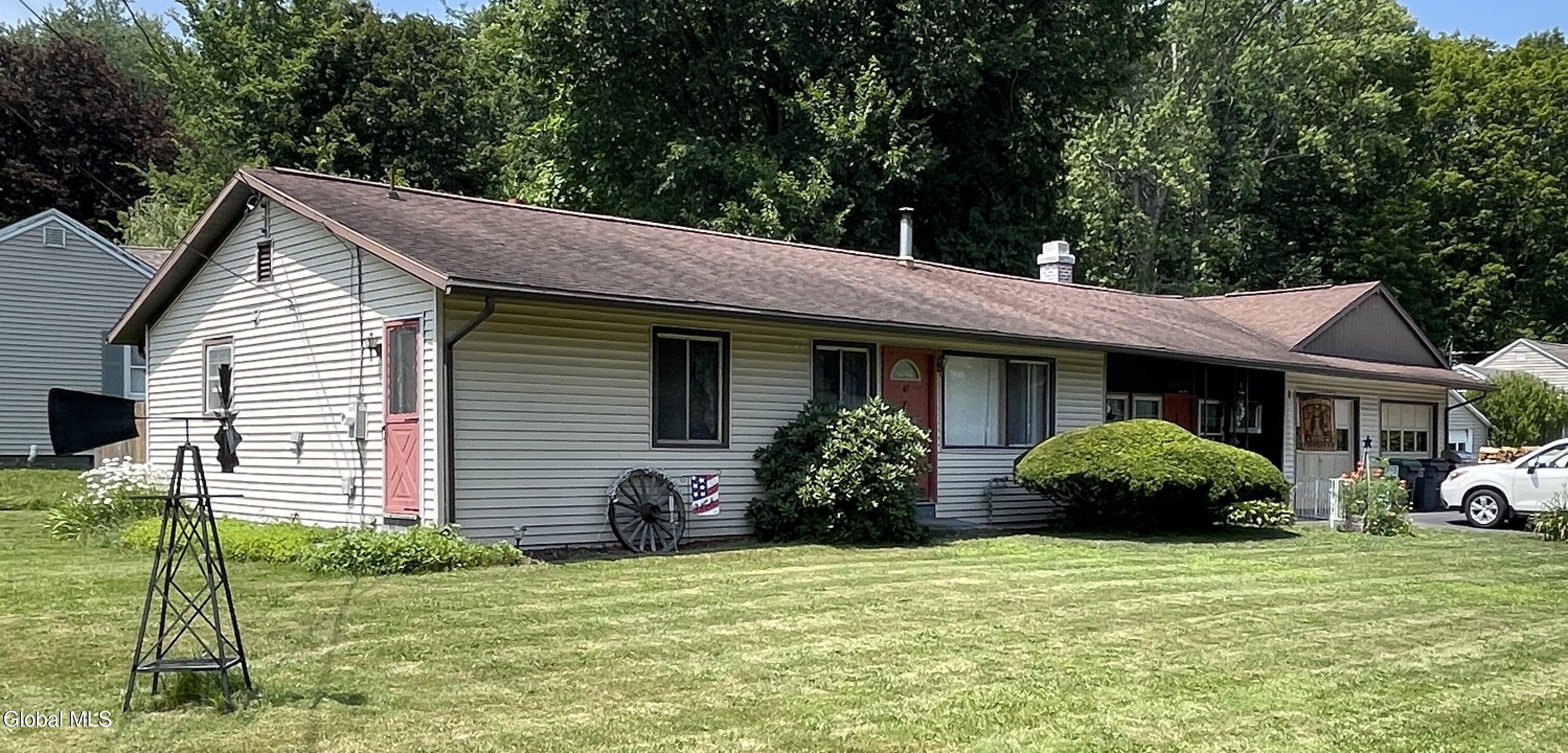 47 Rockery Terrace West Sand Lake NY 12196