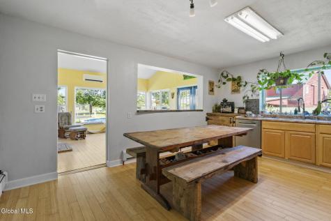 127 Langley Road Amsterdam NY 12010